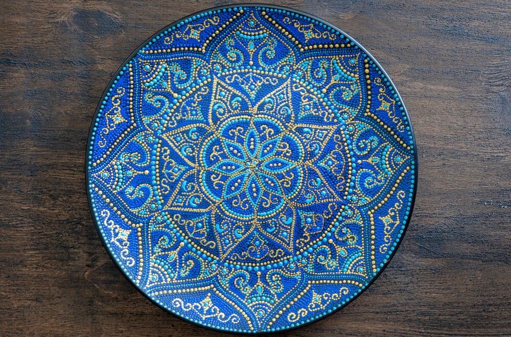 Hand painted dots plate with intricate detail