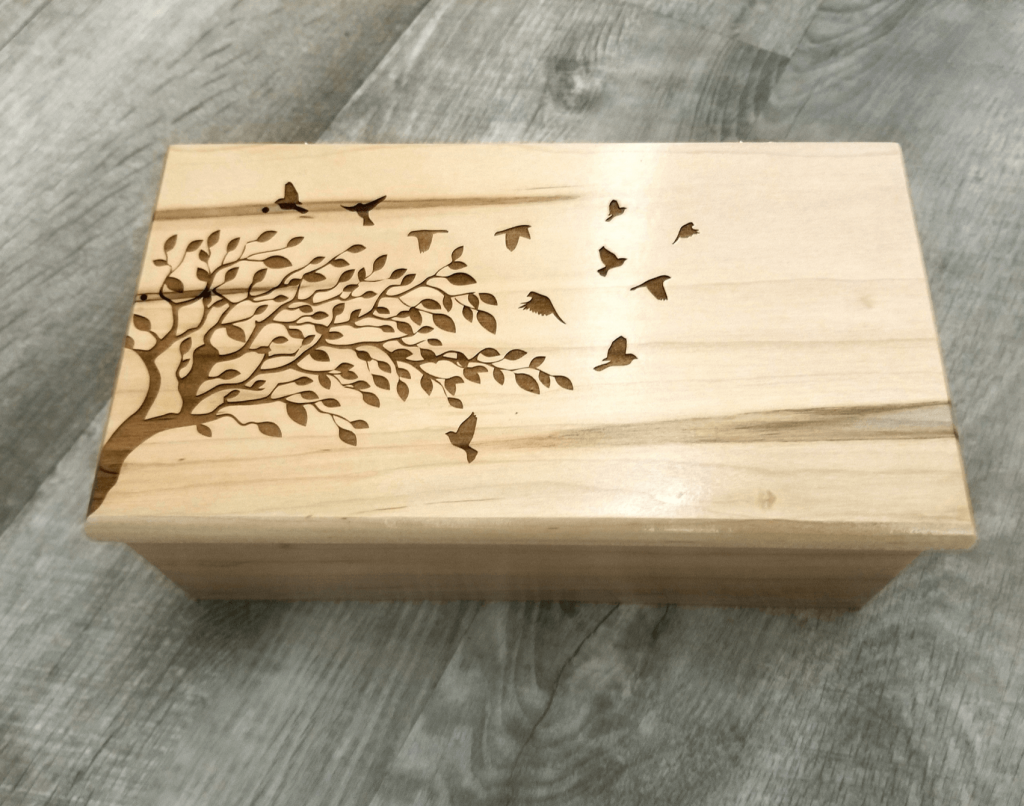 personalized wooden keepsake box gift for mom